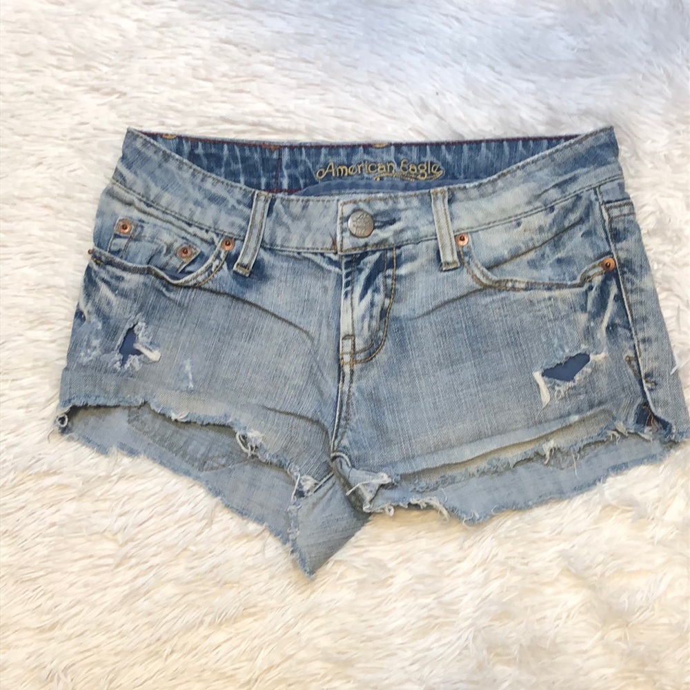 American Eagle Hipster distressed shorts